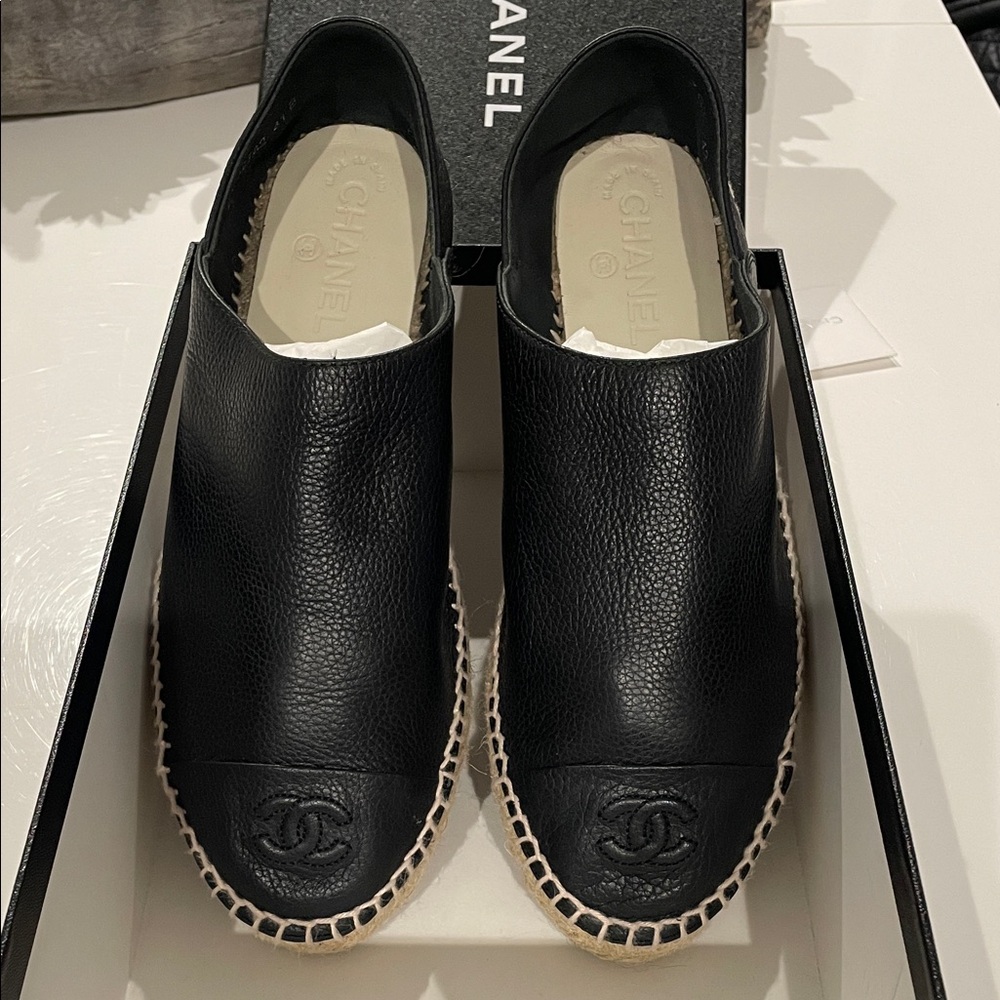 CHANEL Black Calfskin Espadrilles - Size 41